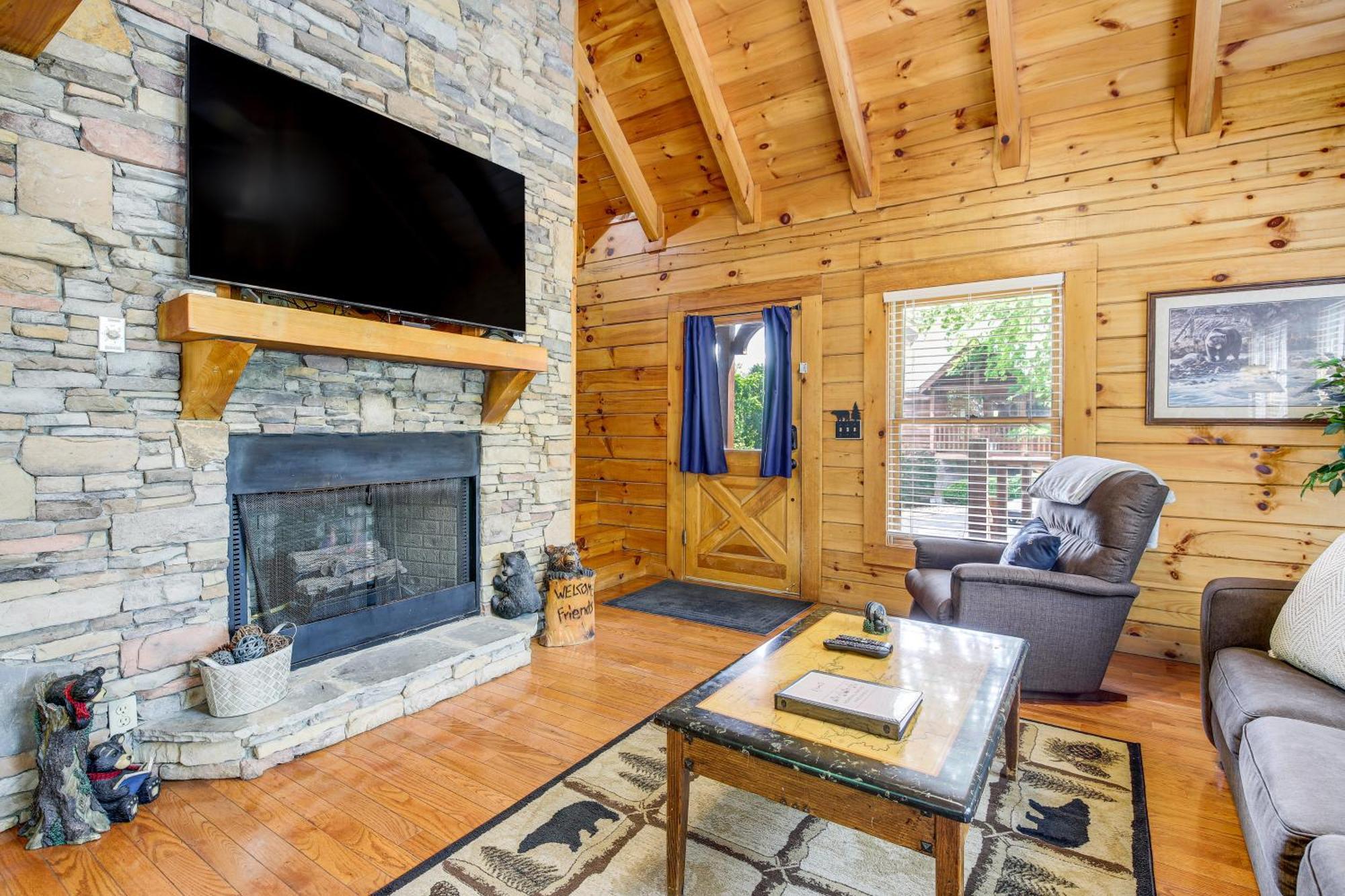 Pigeon Forge Cabin Premier Location And Hot Tub Kültér fotó